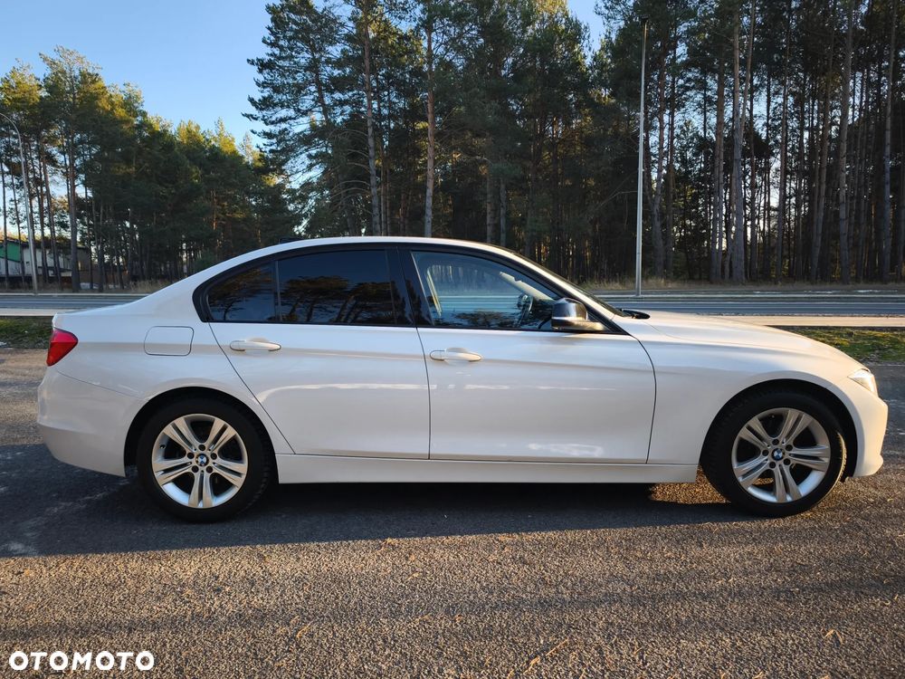 BMW Seria 3 318d Blue Performance Sport Line - 7