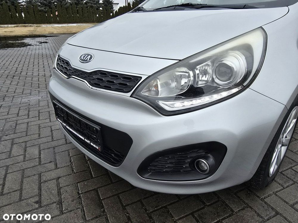 Kia Rio - 6