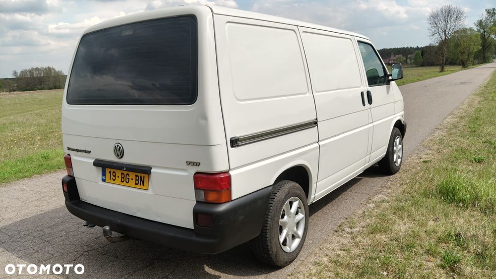 Volkswagen Transporter - 3