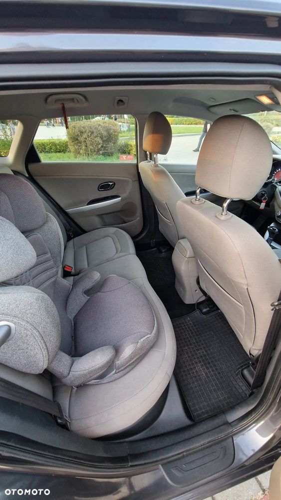 Kia Ceed - 13