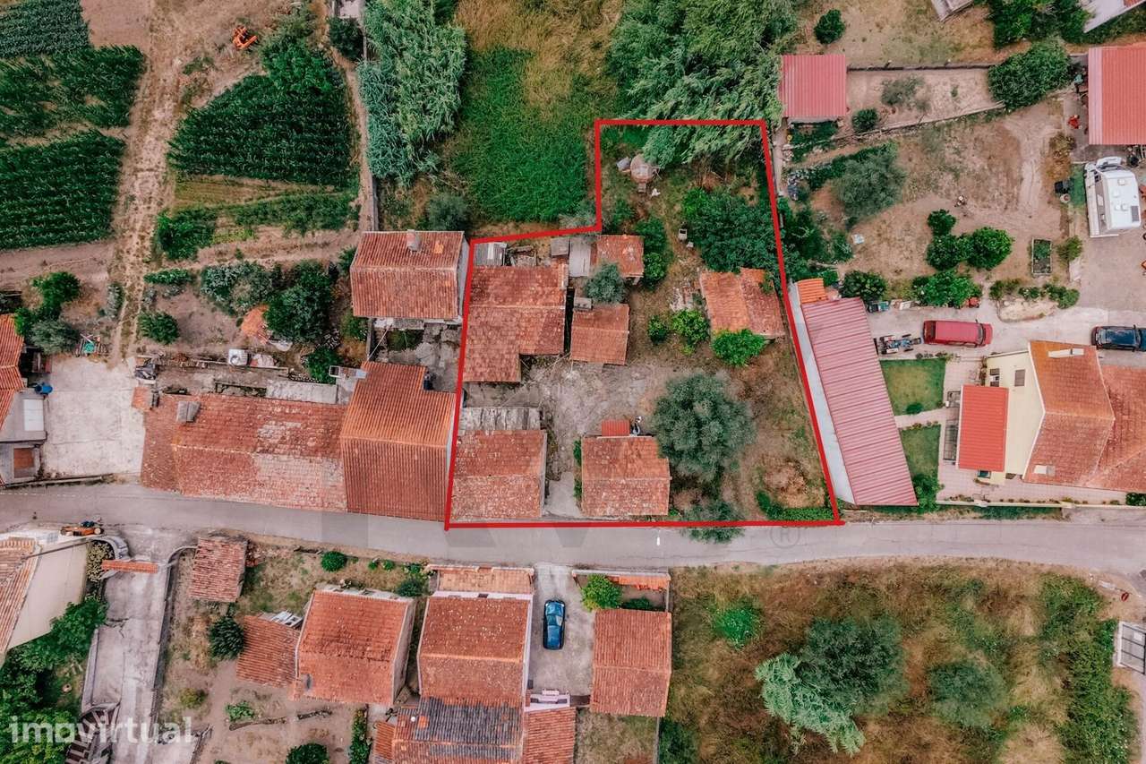 2 Moradias com terreno para recuperar em Soure - Grande imagem: 3/22