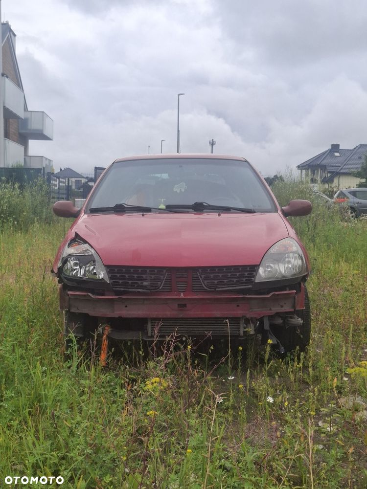 Renault Clio - 2