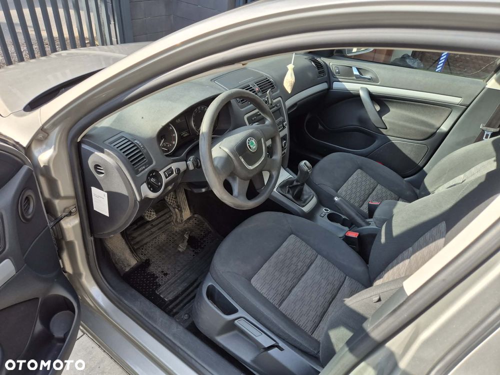 Skoda Octavia 1.4 TSI Classic - 8