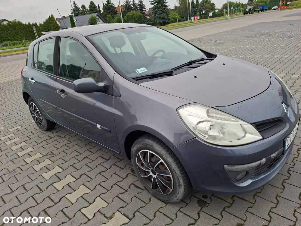 Renault Clio 1.5 dCi Authentique - 1