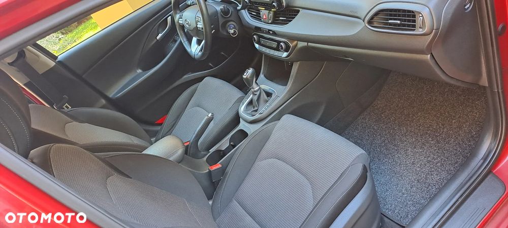 Hyundai i30 1.4 Classic + - 14