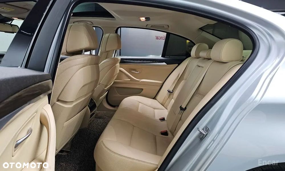 BMW Seria 5 520d xDrive Luxury Line - 13