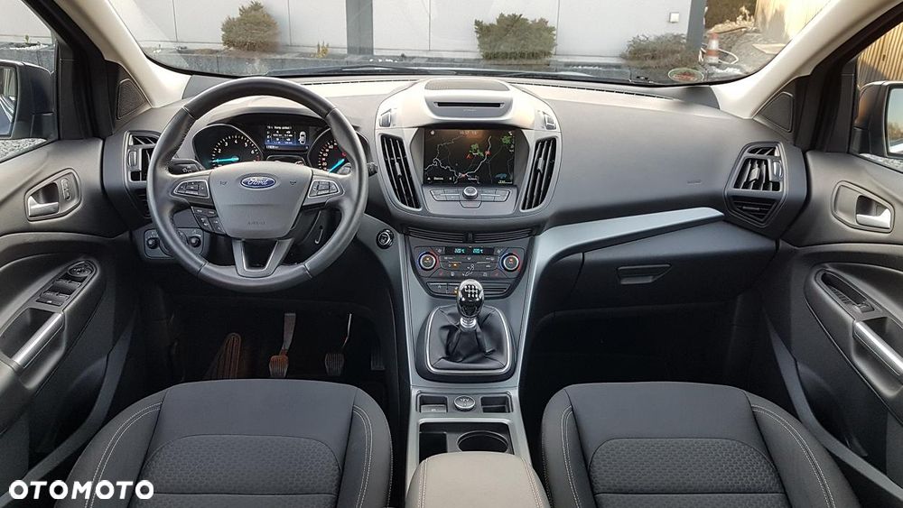 Ford Kuga 1.5 EcoBoost 2x4 Cool & Connect - 14
