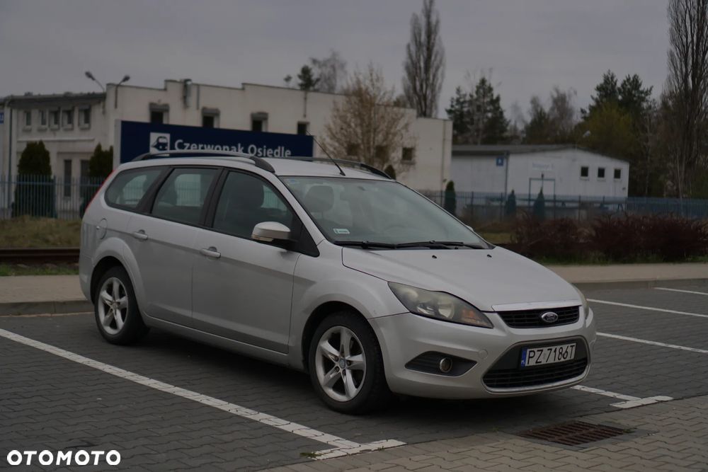 Ford Focus 1.6 TDCi DPF Ambiente - 10