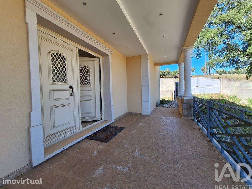 Moradia bi-familiar T4 em Além da Ribeira e Pedreira de 329 m2 - Grande imagem: 2/40