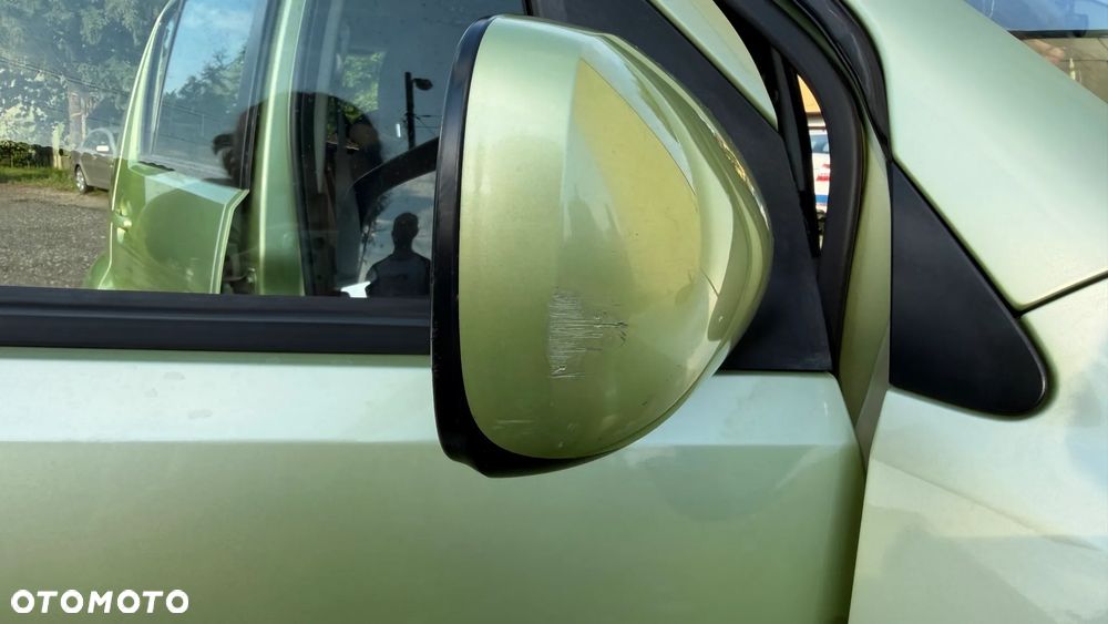 Daihatsu Sirion 1.3 - 19