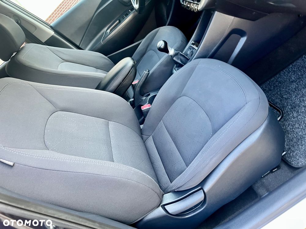 Kia Rio 1.2 Dream-Team Edition - 12