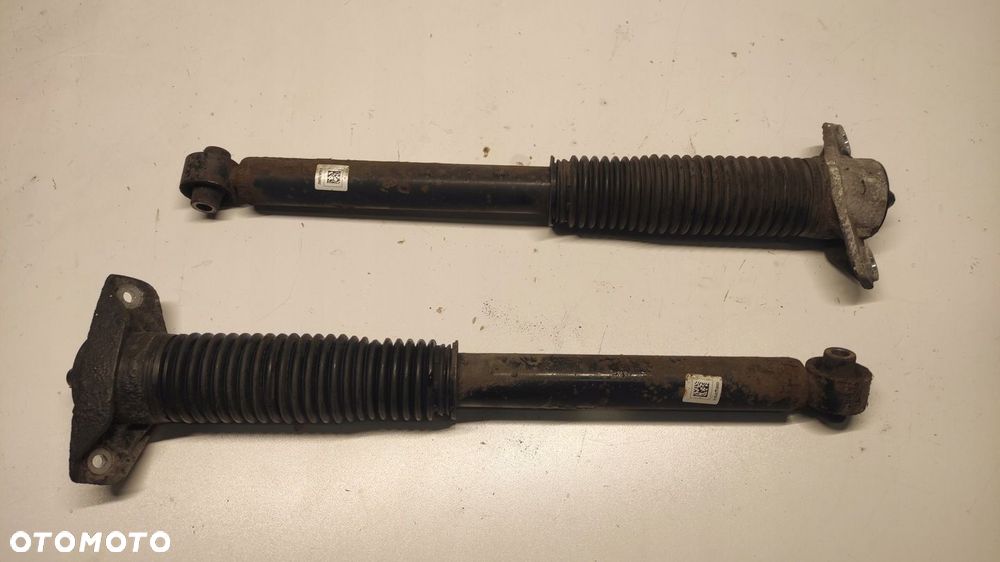 AMORTYZATORY TYŁ TYLNE HYUNDAI TUCSON II 55300-D7000 15-20 - 2