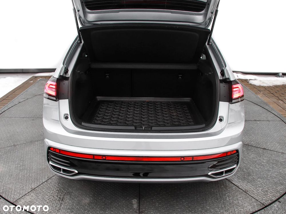 Volkswagen Taigo 1.5 TSI ACT R-Line DSG - 11