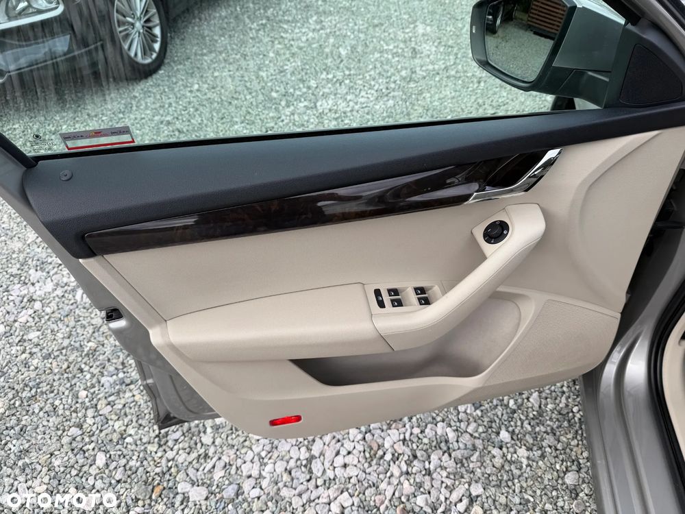 Skoda Octavia 1.8 TSI Green tec Elegance - 30