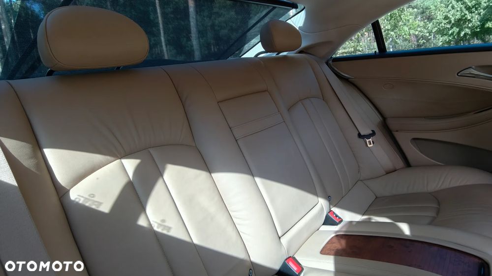 Mercedes-Benz CLS 500 - 24