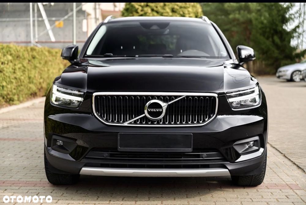 Volvo XC 40 T3 Momentum Pro - 11