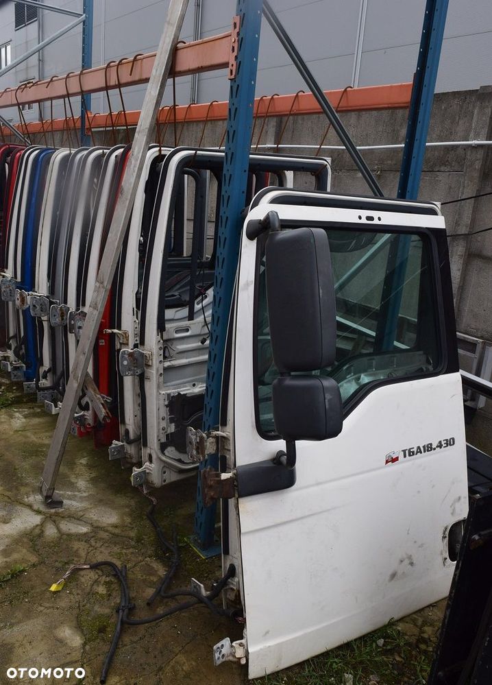 DRZWI GOŁE MAN TGA TGX STRONA PRAWA - 1
