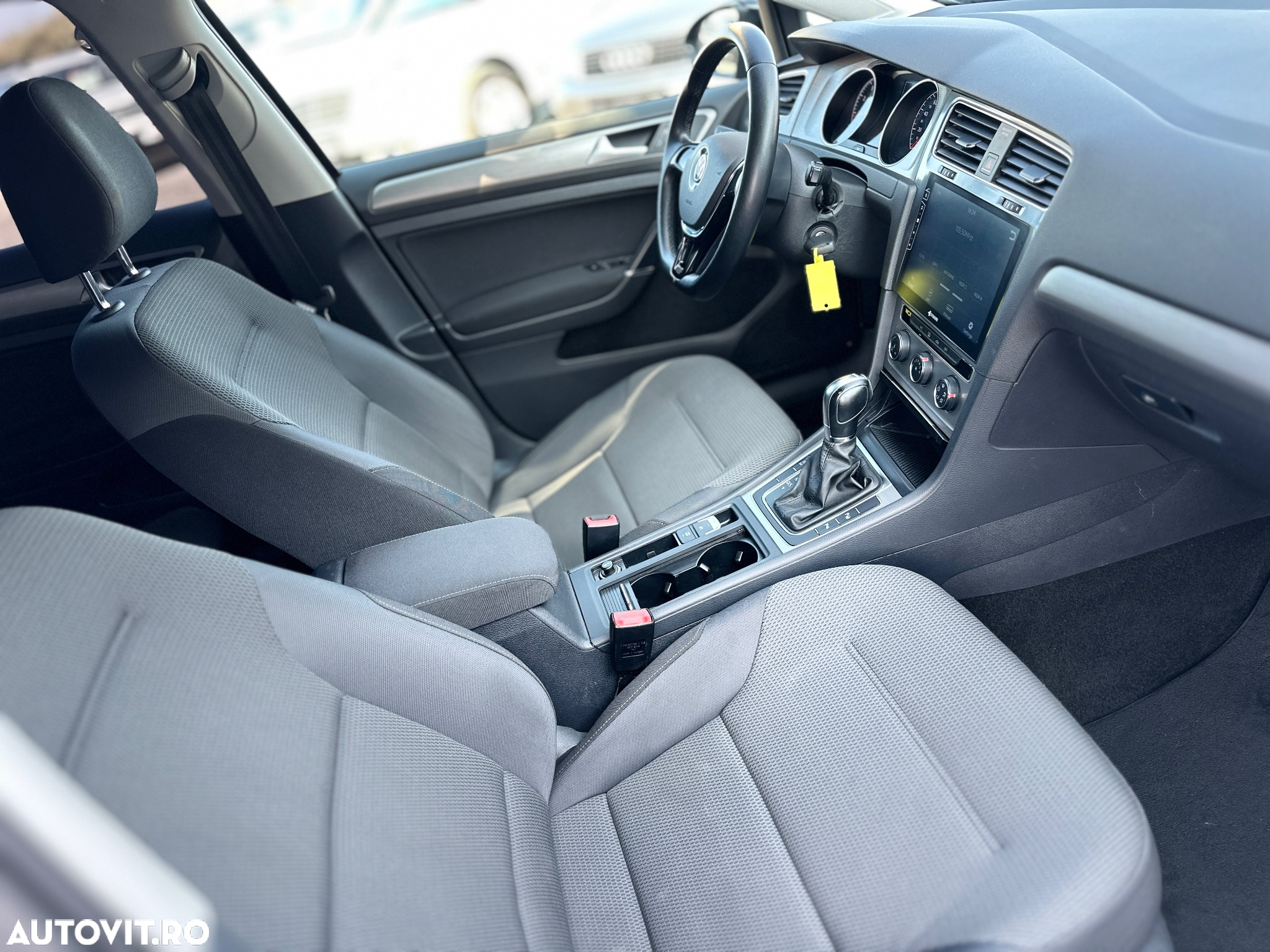 Volkswagen Golf Variant 1.4 TSI BlueMotion Technology DSG Comfortline - 6