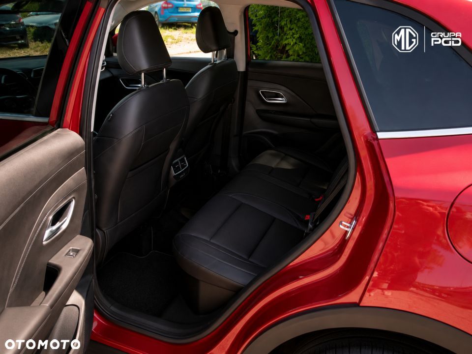 MG ZS Hybrid+ - 9