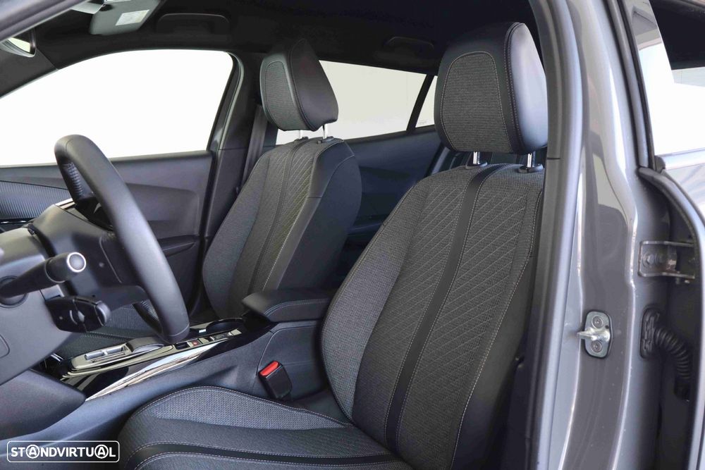Peugeot e-2008 50 kWh Allure - 16