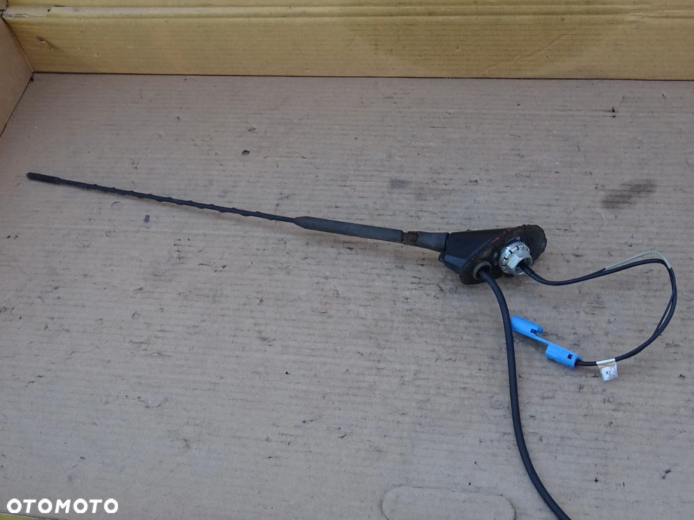 ANTENA DACHOWA DO RADIA WZMACNIACZ SPRYSKIWACZ OPEL VECTRA C HB GTS - 8