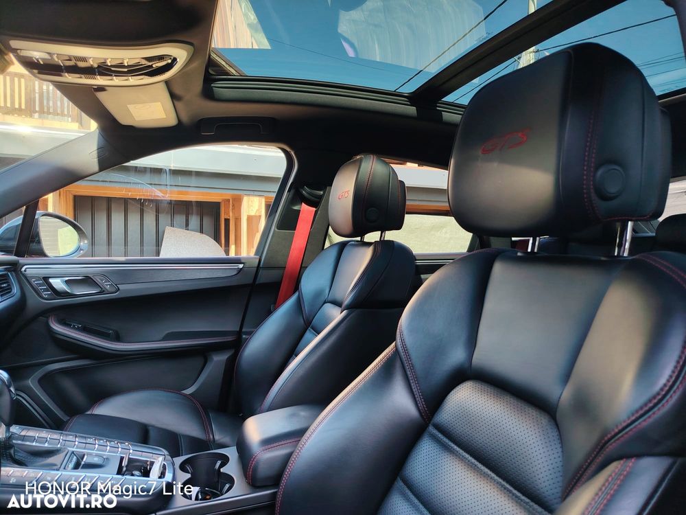 Porsche Macan - 10