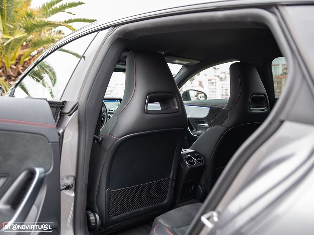 Mercedes-Benz CLA 180 d 8G-DCT AMG Line - 12