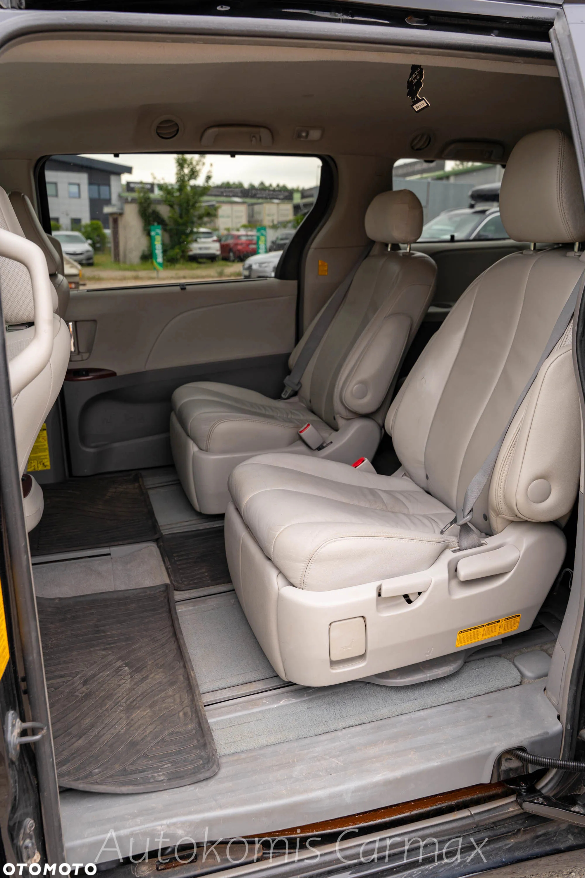 Toyota Sienna 3.5 V6 XLE AWD - 22