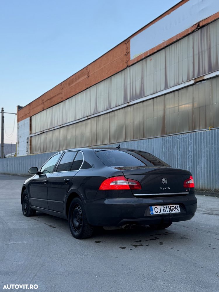 Skoda Superb 2.0 TDI Ambition - 2
