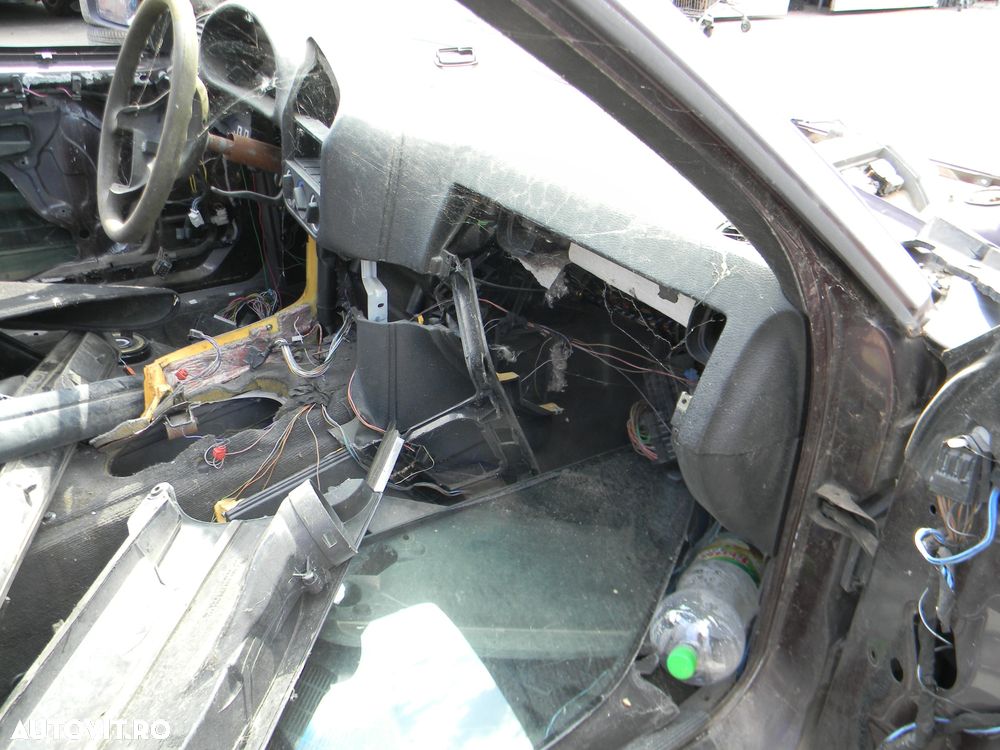 Dezmembrari  BMW 3 (E36)  1990  > 2000 320 i Benzina - 16