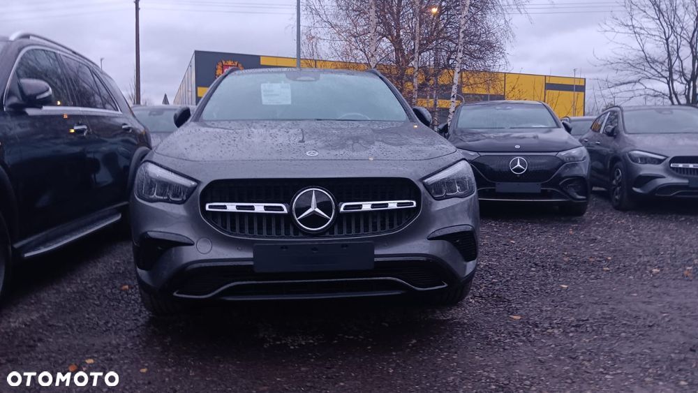 Mercedes-Benz GLA 200 mHEV Progressive 7G-DCT - 2