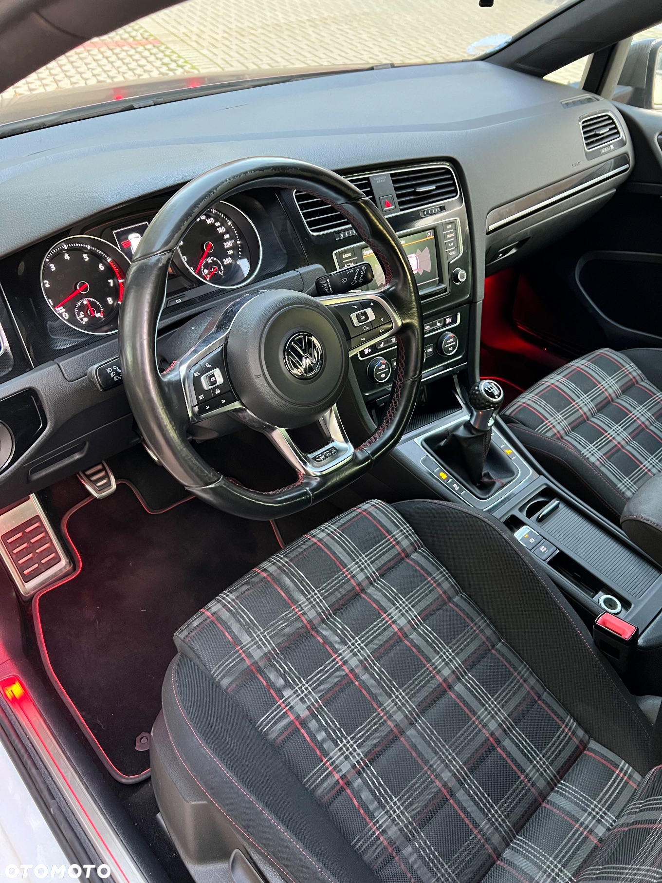 Volkswagen Golf VII 2.0 TSI BMT GTI - 13