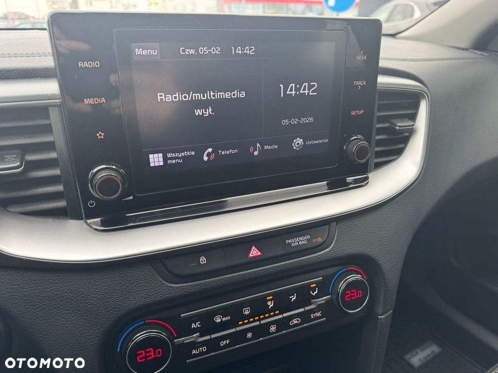 Kia Ceed 1.5 T-GDI M - 11