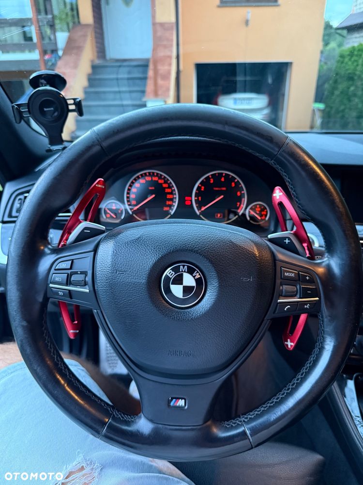 BMW Seria 5 535i xDrive - 14