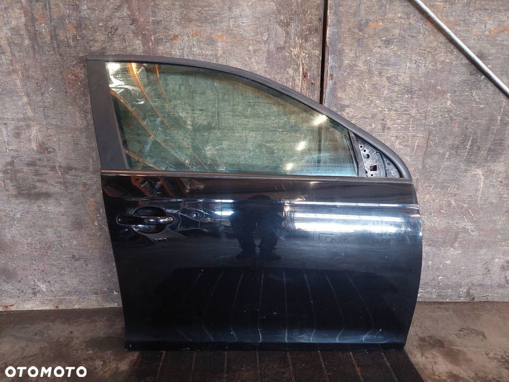 DRZWI KOMPLETNE PRAWY PRZÓD VOLKSWAGEN JETTA V SEDAN LC9X - 1