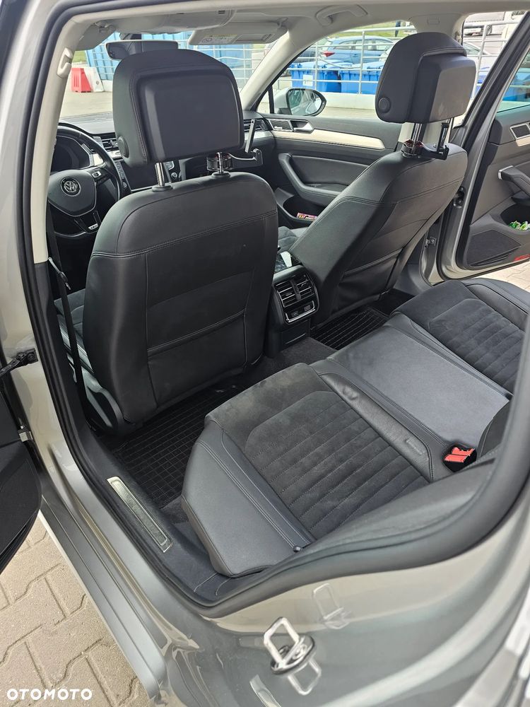 Volkswagen Passat 1.6 TDI SCR DSG Conceptline - 19
