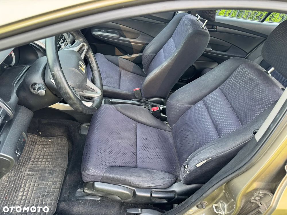 Honda City 1.4 Comfort - 12