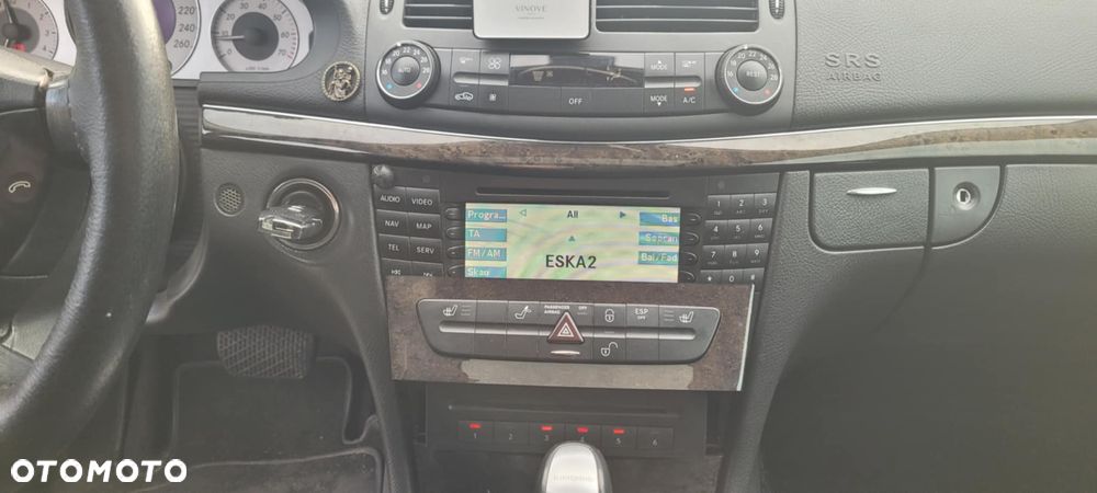 Mercedes-Benz Klasa E - 19