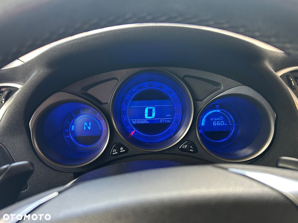 Citroën C4 e-HDi 115 ETG6 Exclusive - 14