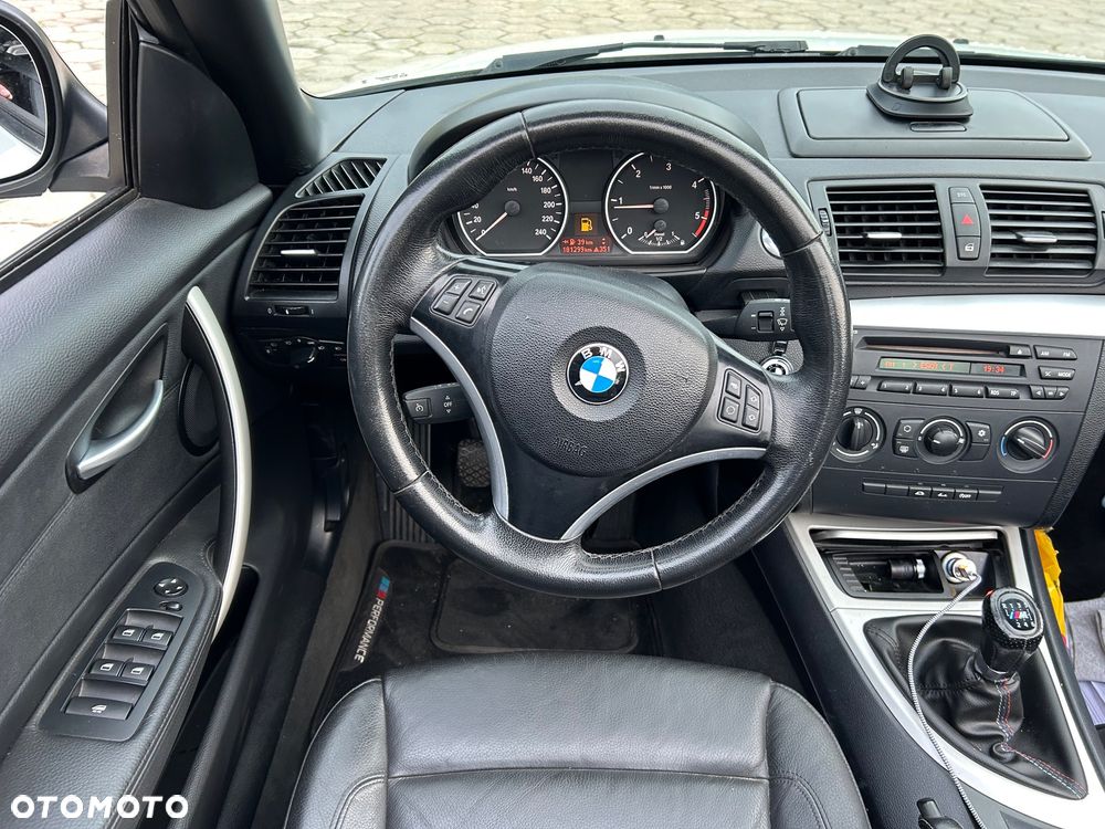 BMW Seria 1 118d Cabrio Limited Edition Lifestyle mit M Sportpaket - 27