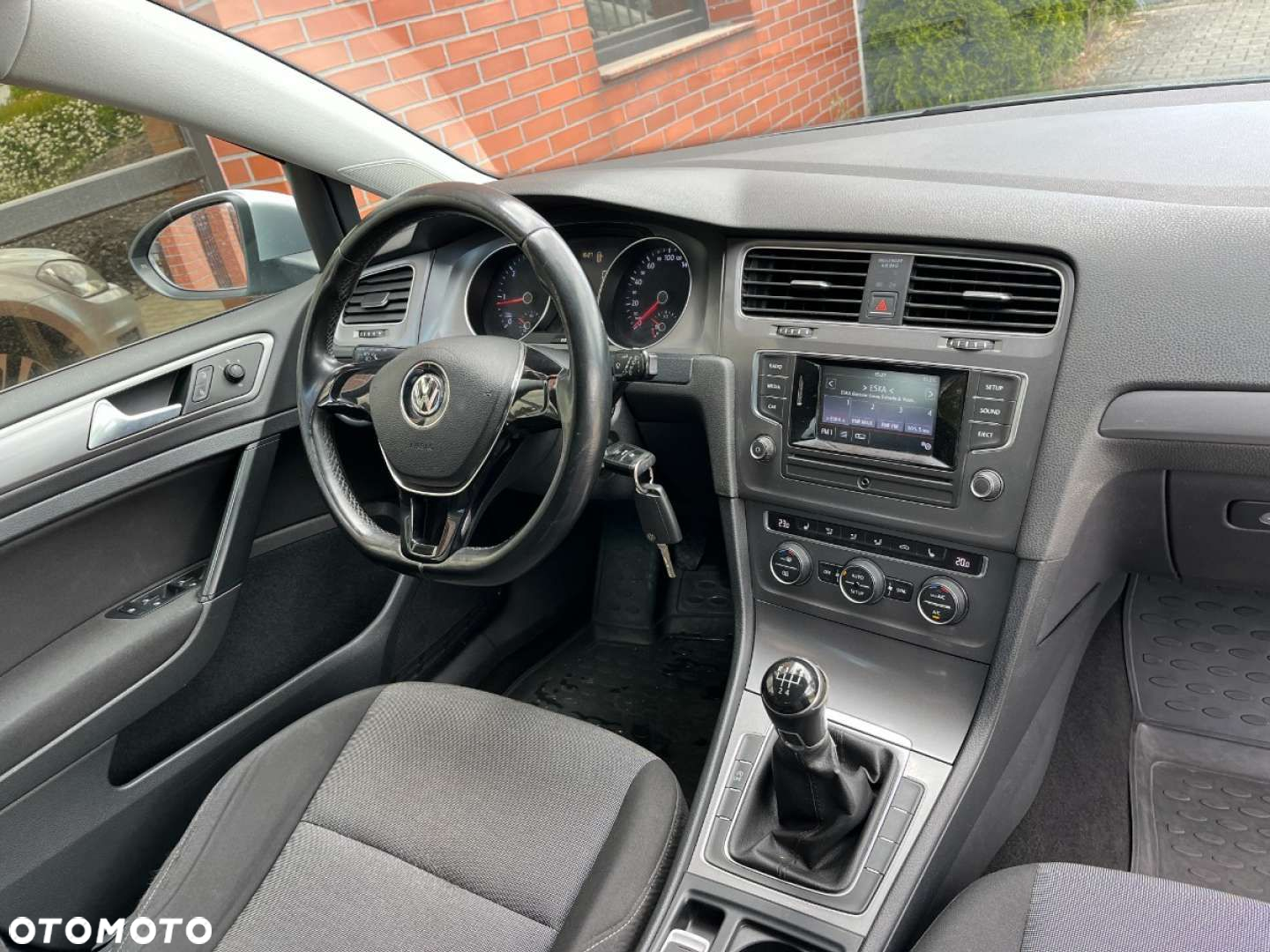 Volkswagen Golf 1.6 TDI DPF BlueMotion Technology Style - 7