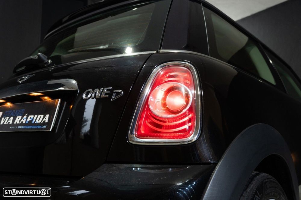 MINI 3 Portas One D - 47