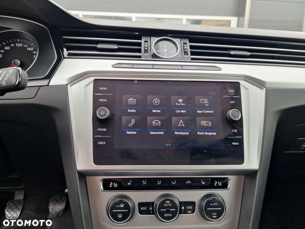Volkswagen Passat 2.0 TDI BMT Comfortline - 30