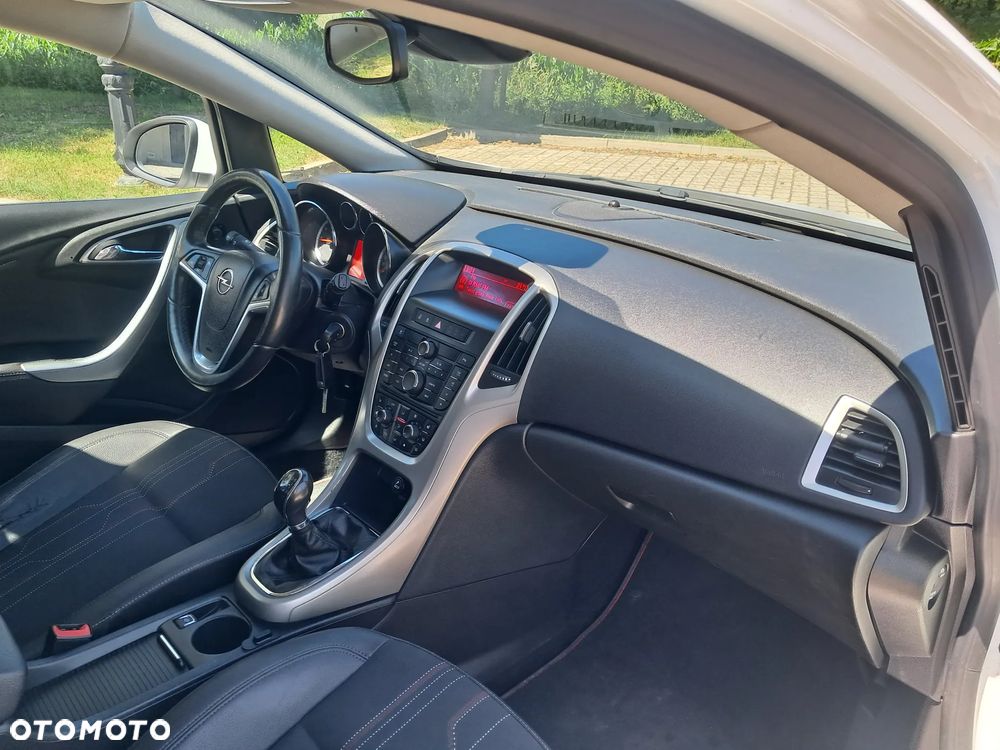 Opel Astra 1.4 Turbo - 13