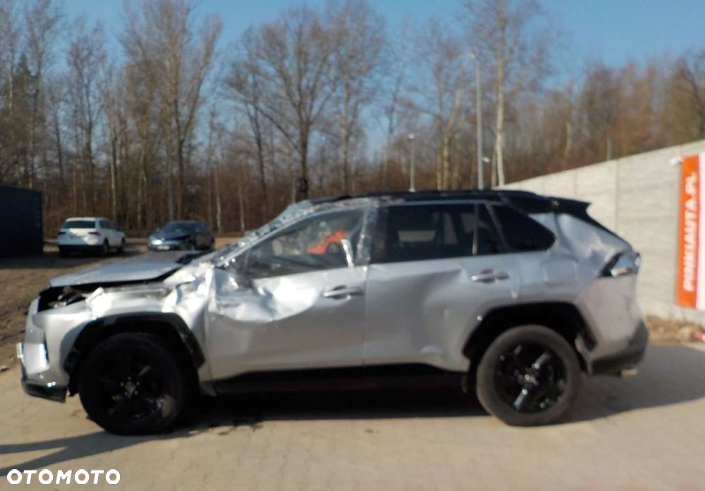 Toyota RAV4 - 11