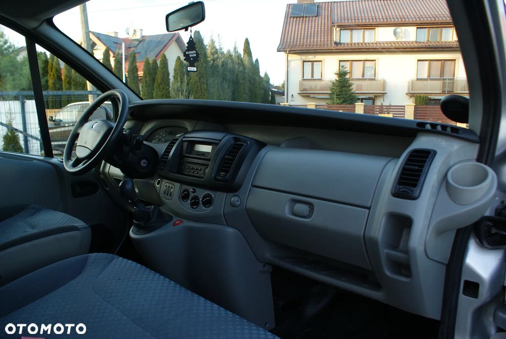 Opel Vivaro - 15