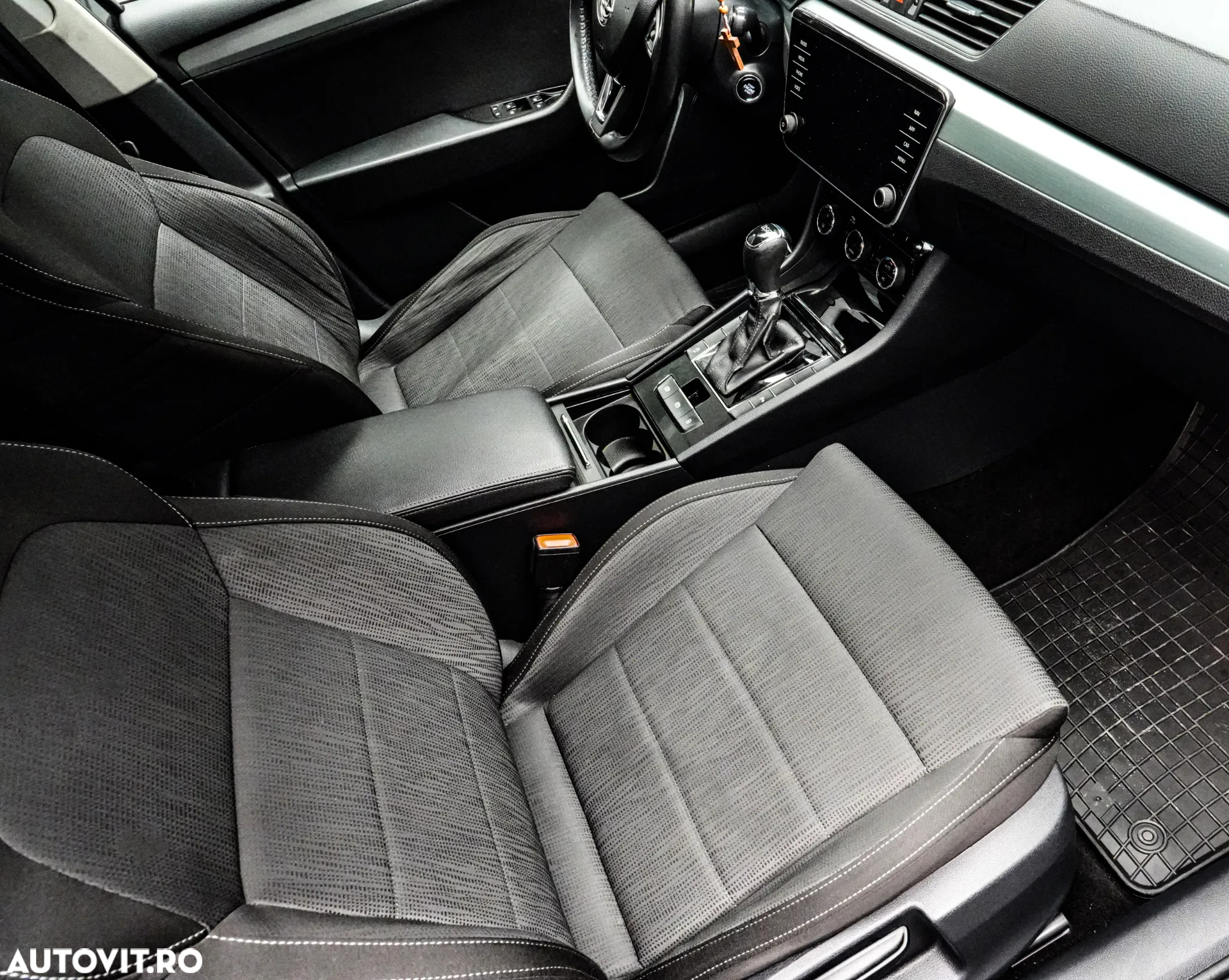 Skoda Superb 1.6 TDI DSG Ambition - 13