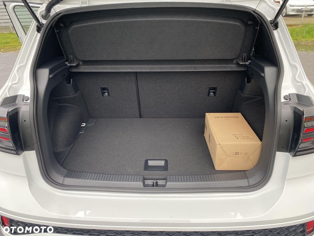 Volkswagen T-Cross - 17