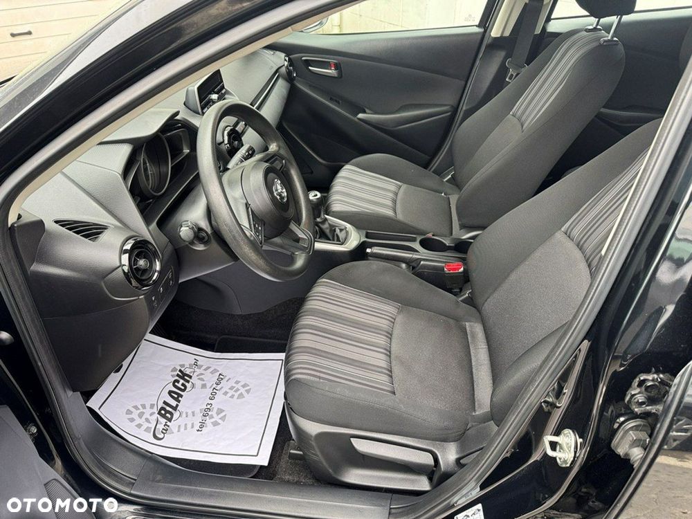 Mazda 2 - 7
