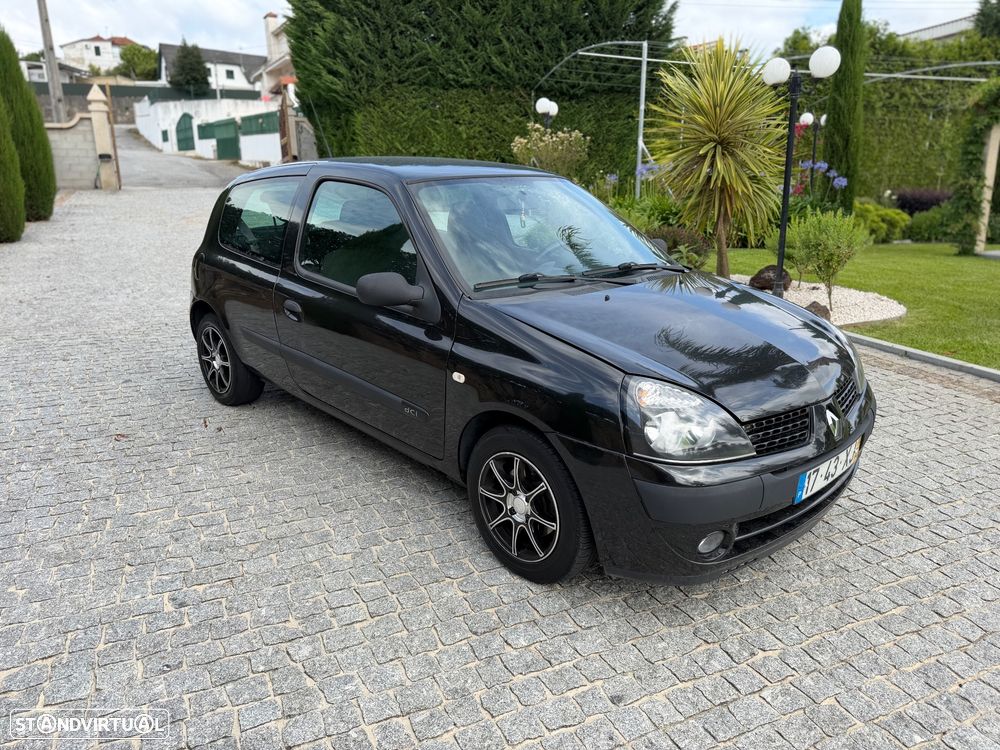 Renault Clio - 2